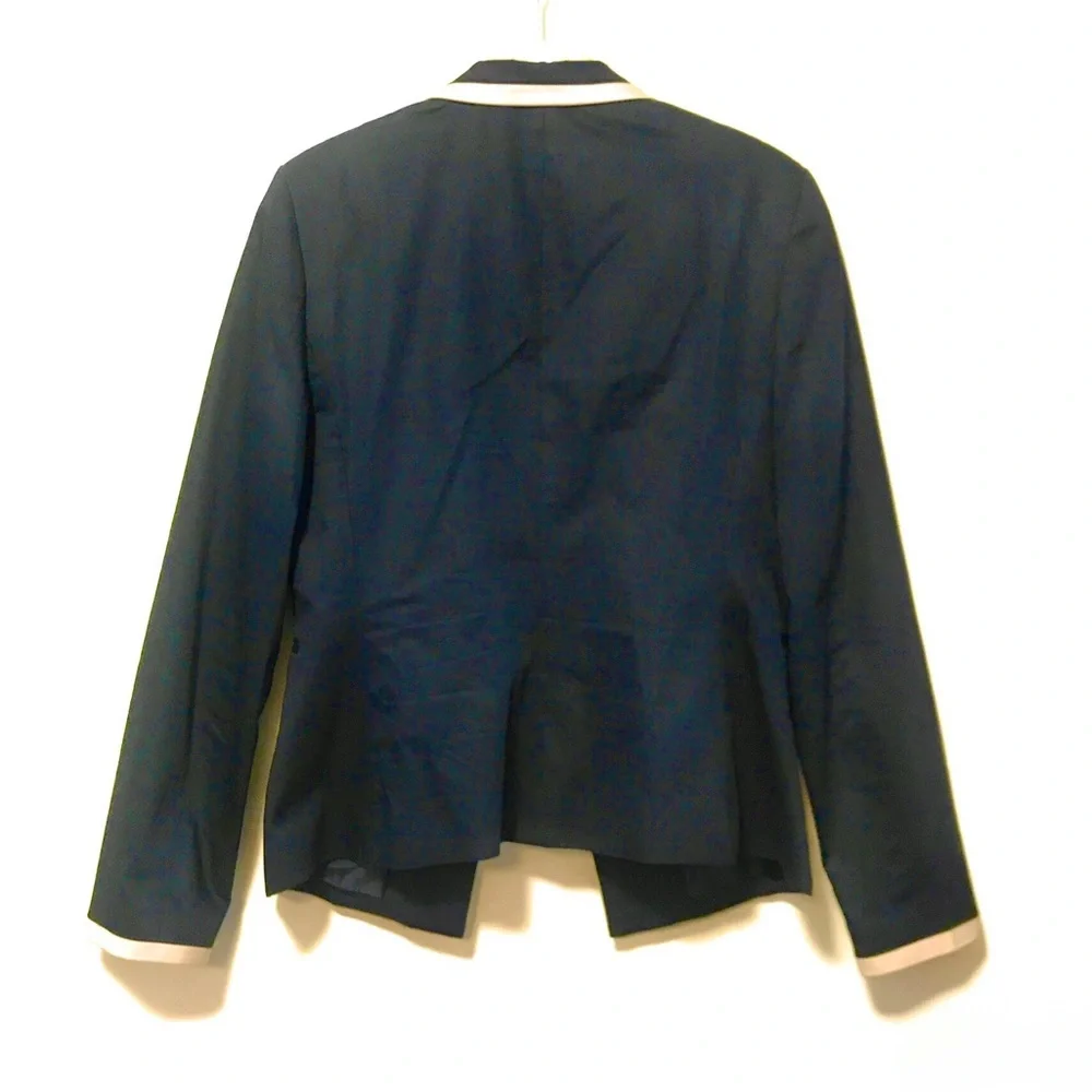 Navy Fitted Blazer Jacket with Cream Trimming Size: S - Picture 5 of 5